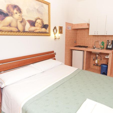 B&B Babri Simim Taj Rome Exterior photo